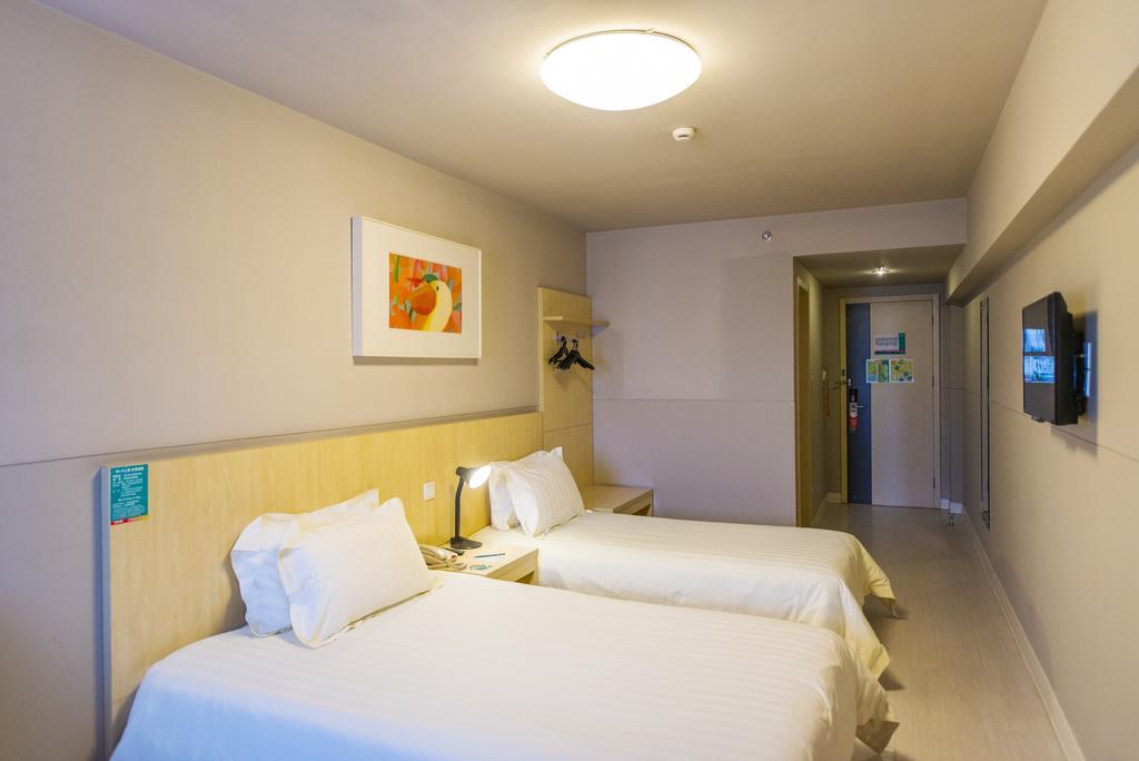 Jinjiang Inn Changsha Wuyi Square Metro Station Ifc Экстерьер фото