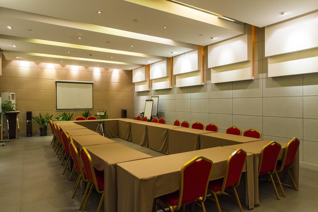 Jinjiang Inn Changsha Wuyi Square Metro Station Ifc Экстерьер фото